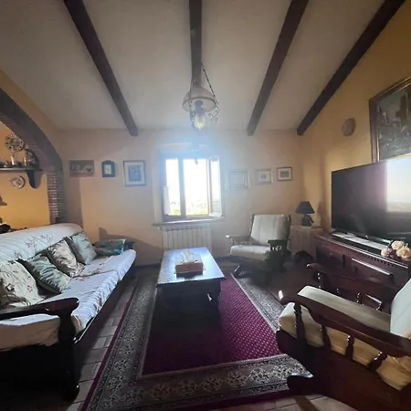 拉里古堡高级公寓 Apartment *